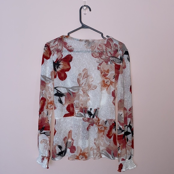 Le Chateau Blouse - Picture 2 of 8